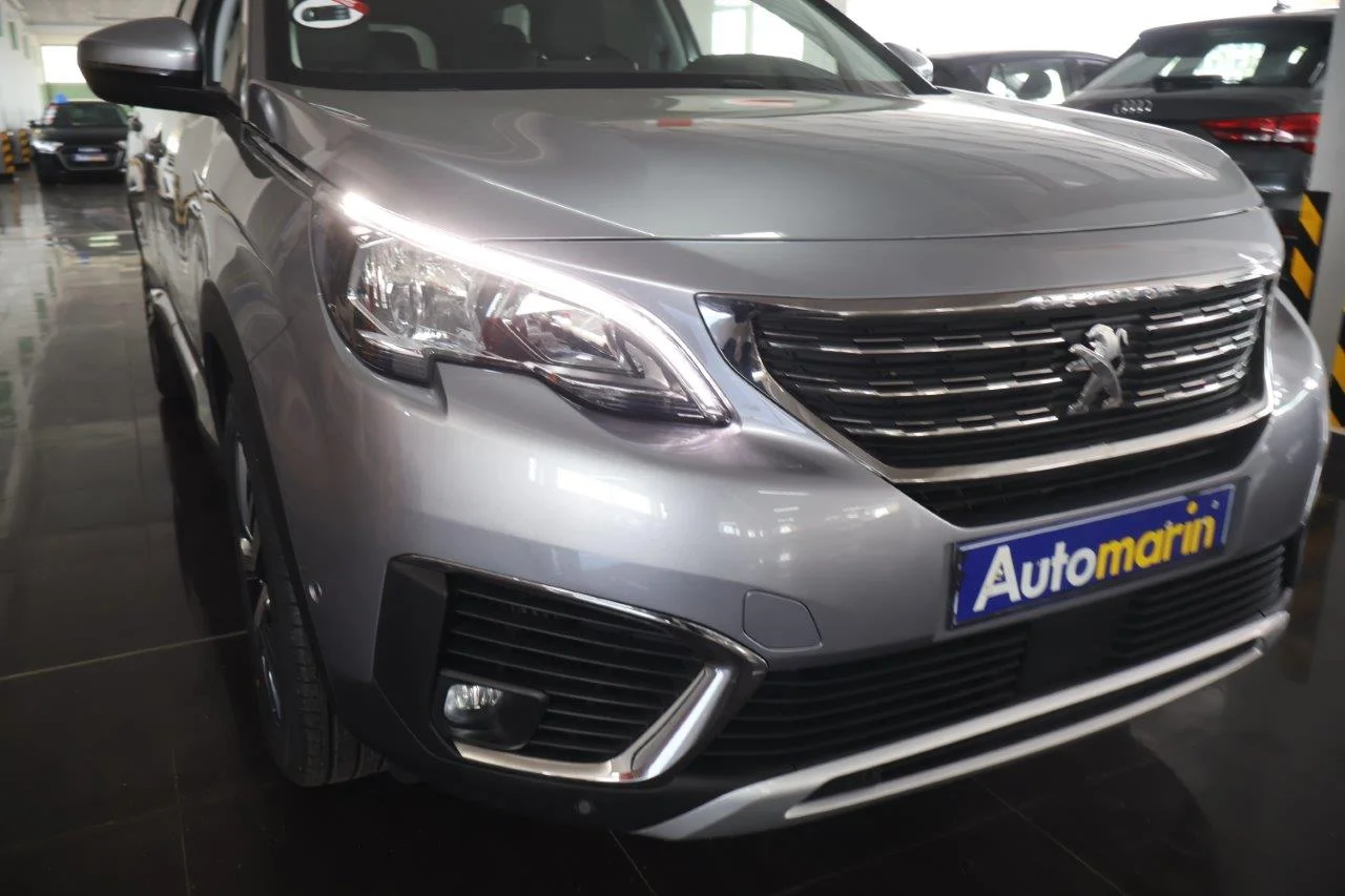 Peugeot 5008 - View model 16
