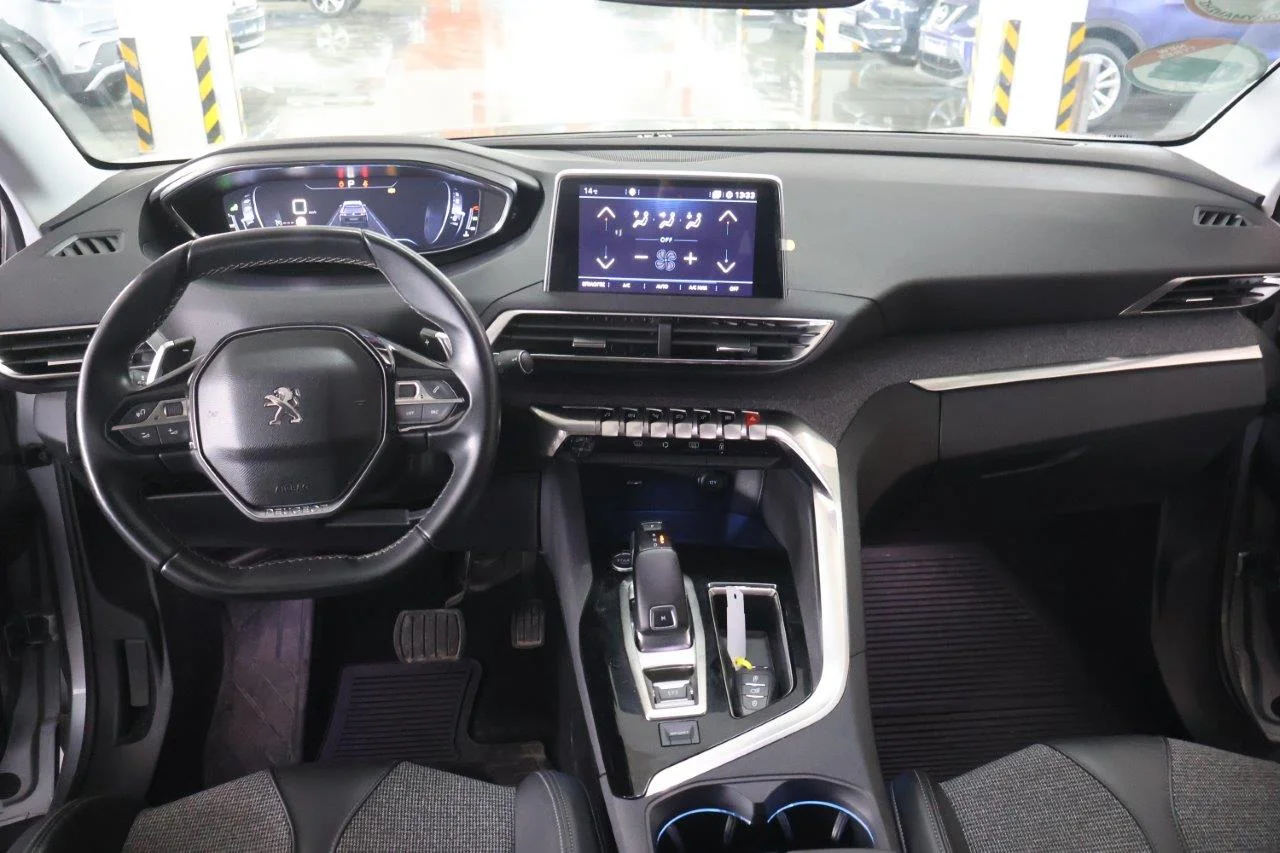 Peugeot 5008 - View model 19