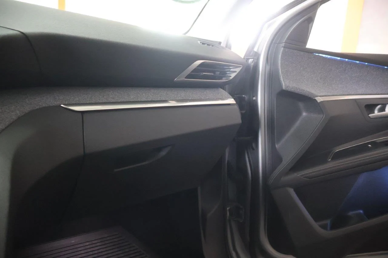Peugeot 5008 - View model 24