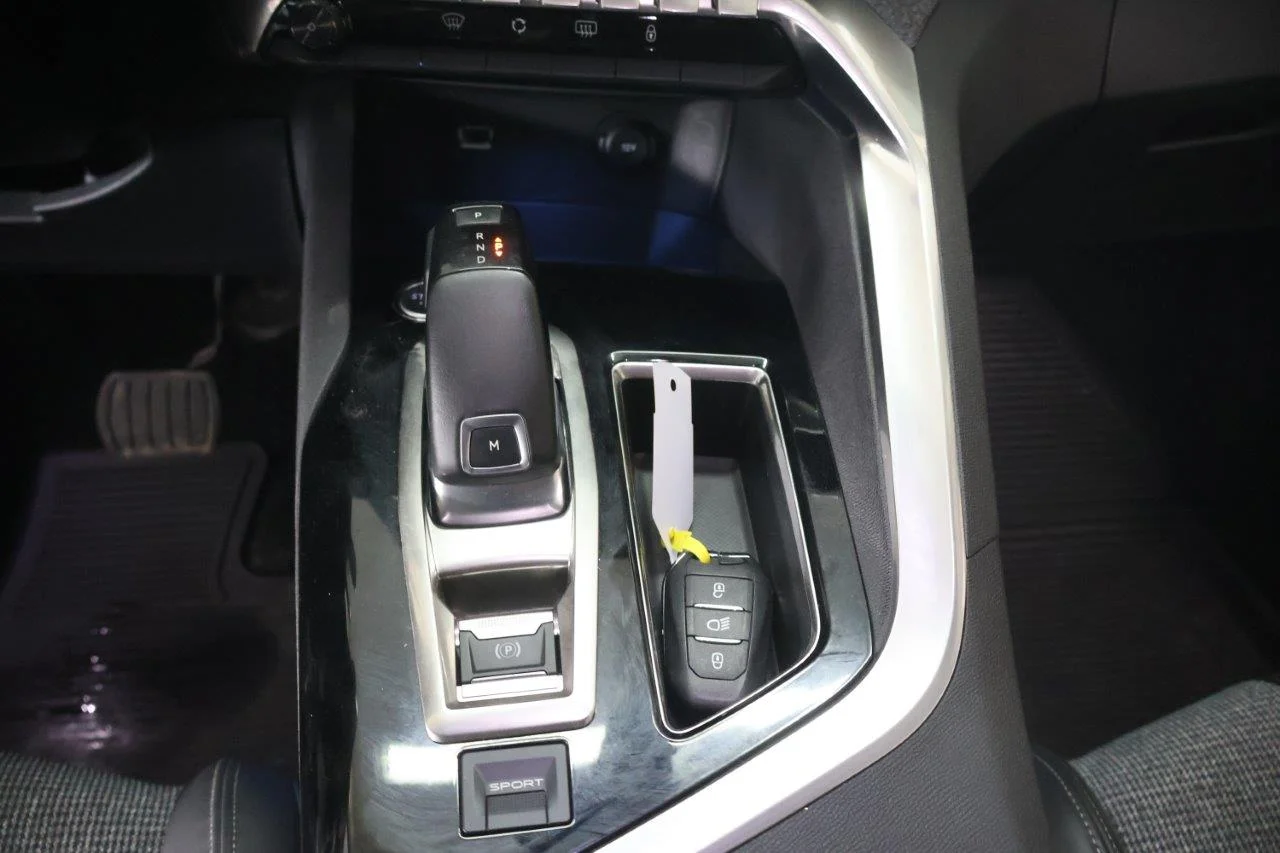 Peugeot 5008 - View model 25