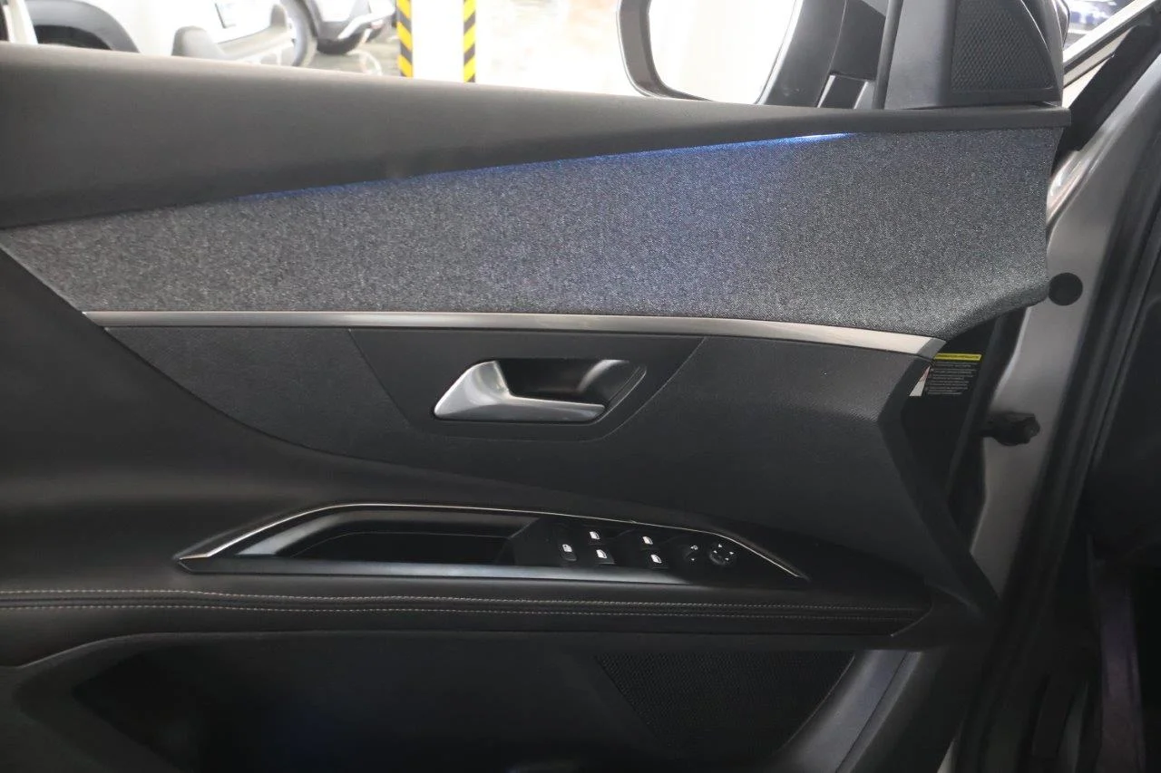 Peugeot 5008 - View model 27