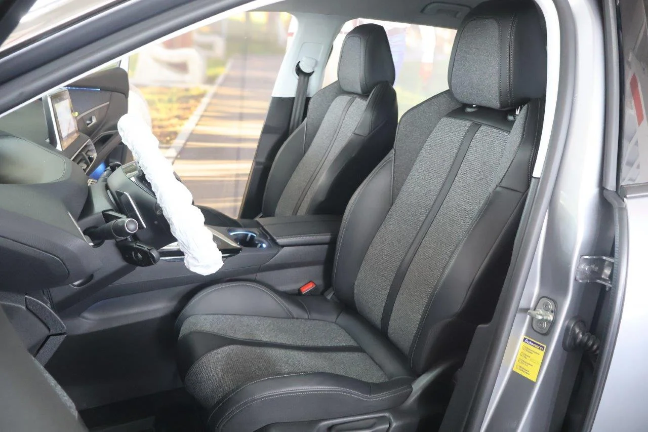 Peugeot 5008 - View model 28