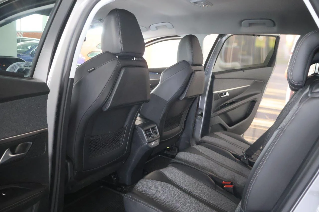 Peugeot 5008 - View model 29