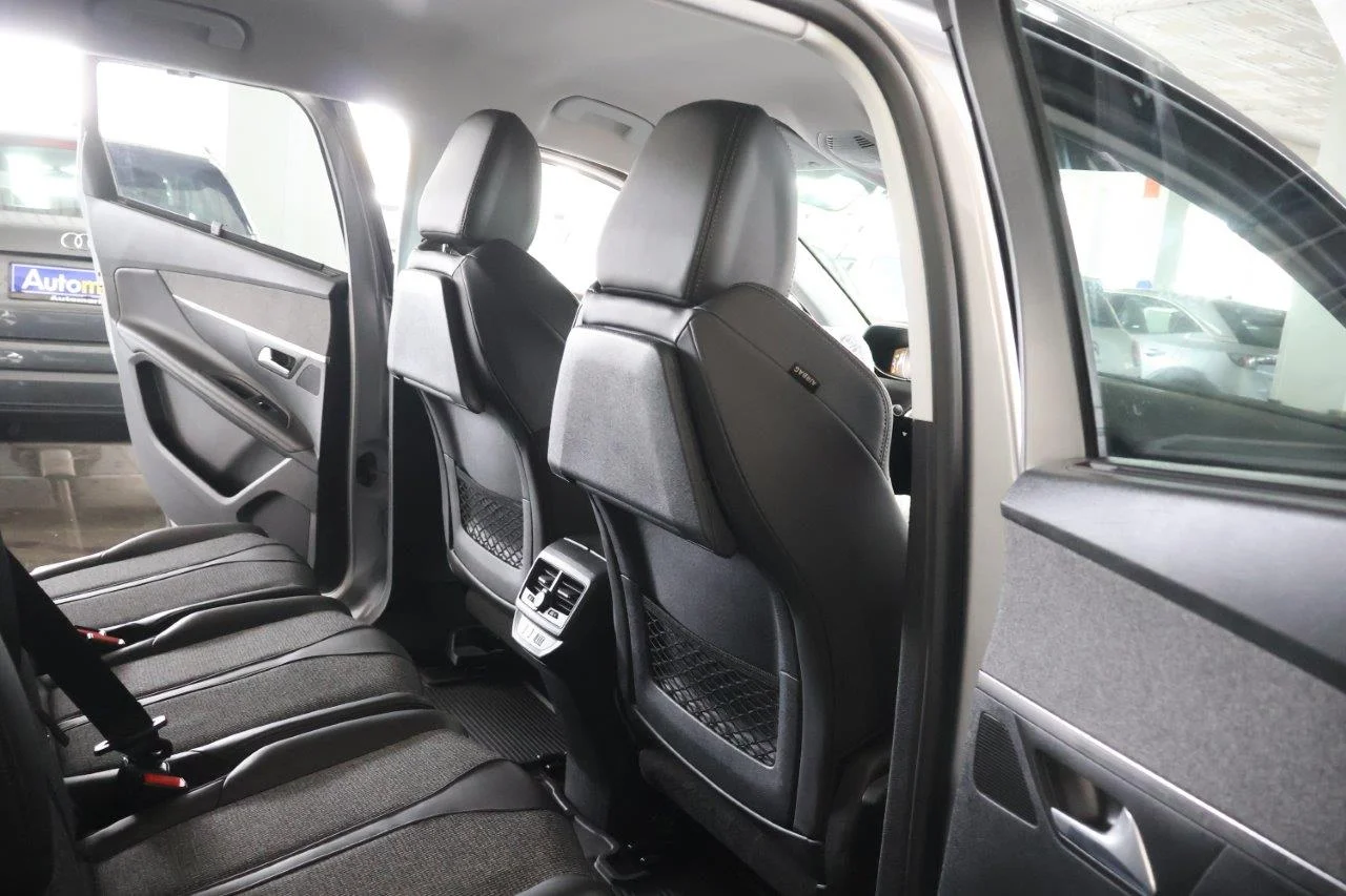 Peugeot 5008 - View model 32