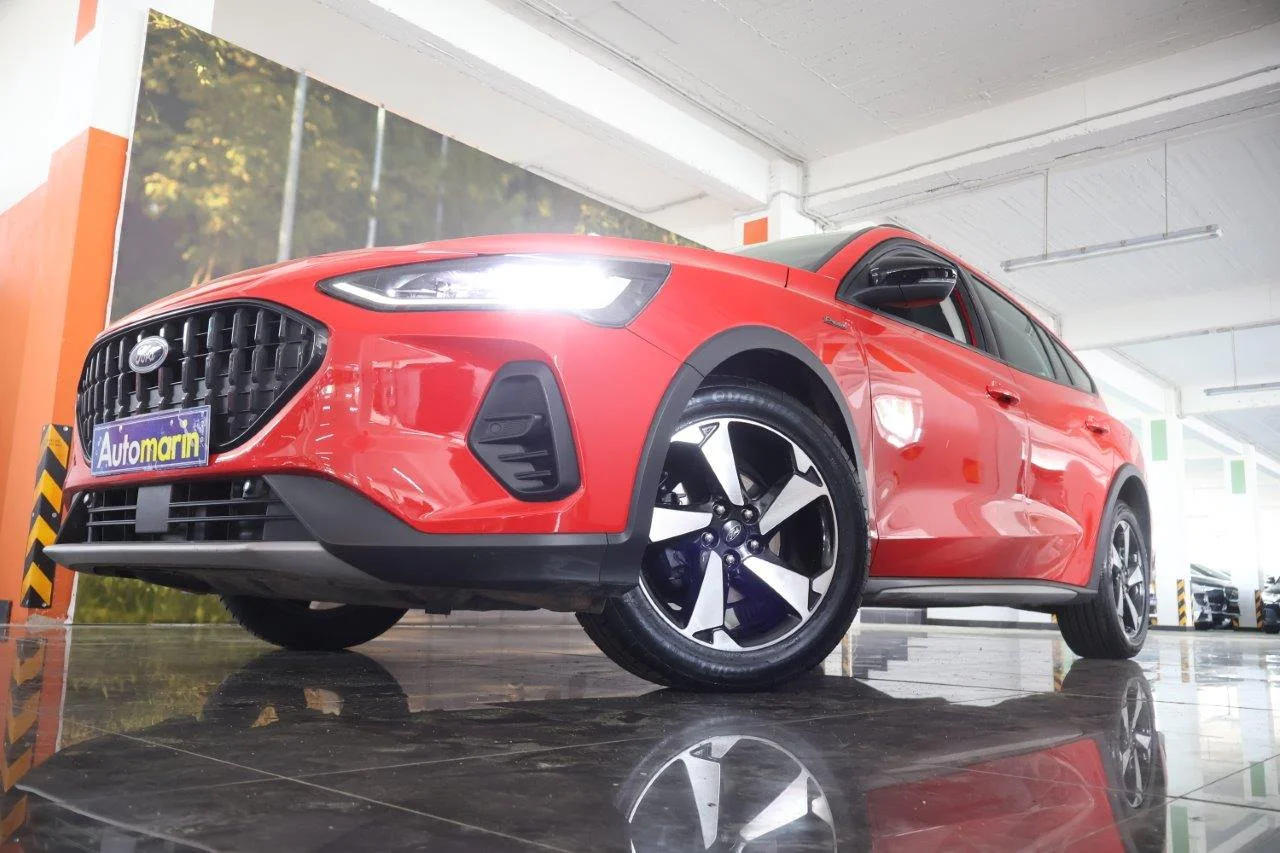 View 2 - Ford Focus - 2022