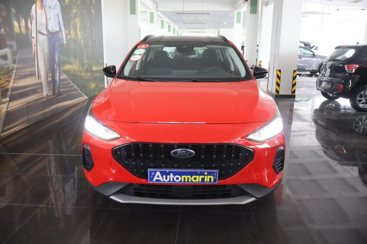 View 3 - Ford Focus - 2022