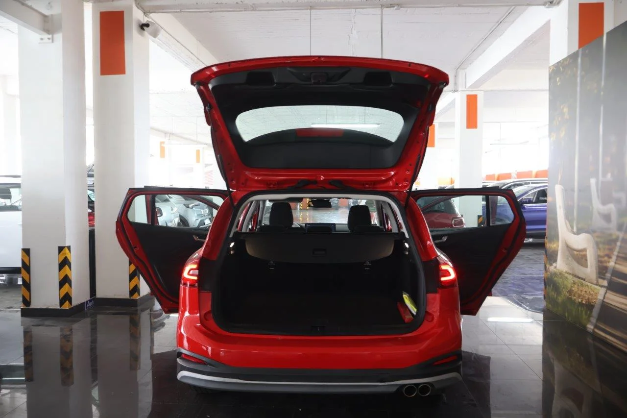Ford Focus - View model 8