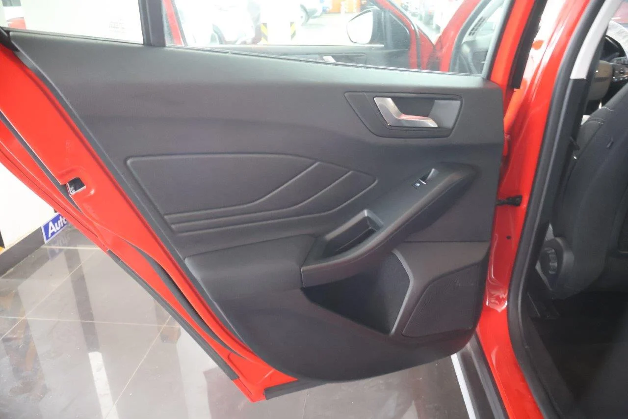 Ford Focus - View model 25