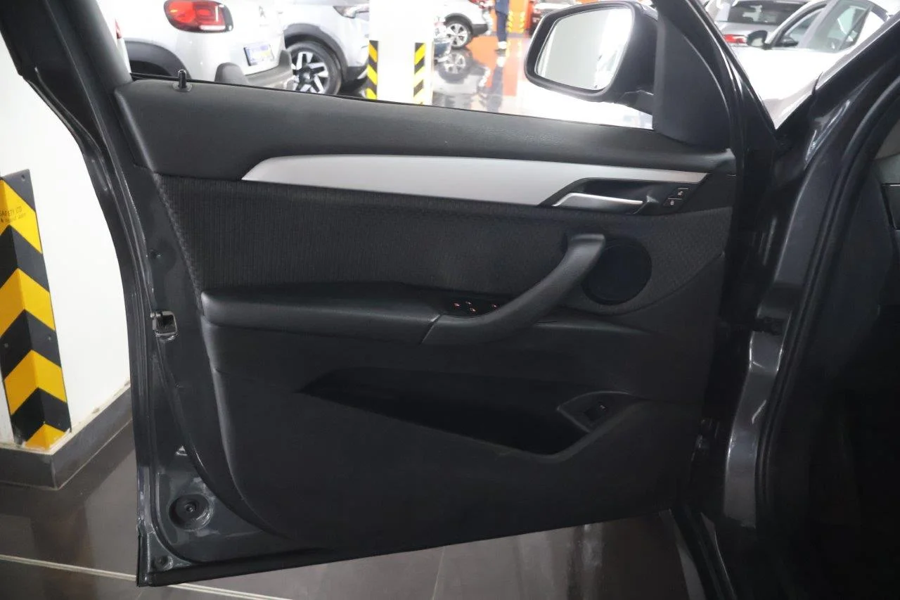 Bmw X1 - View model 24