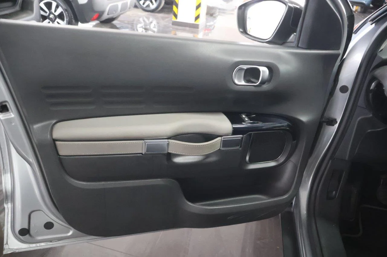 Citroen C4 Cactus - View model 25