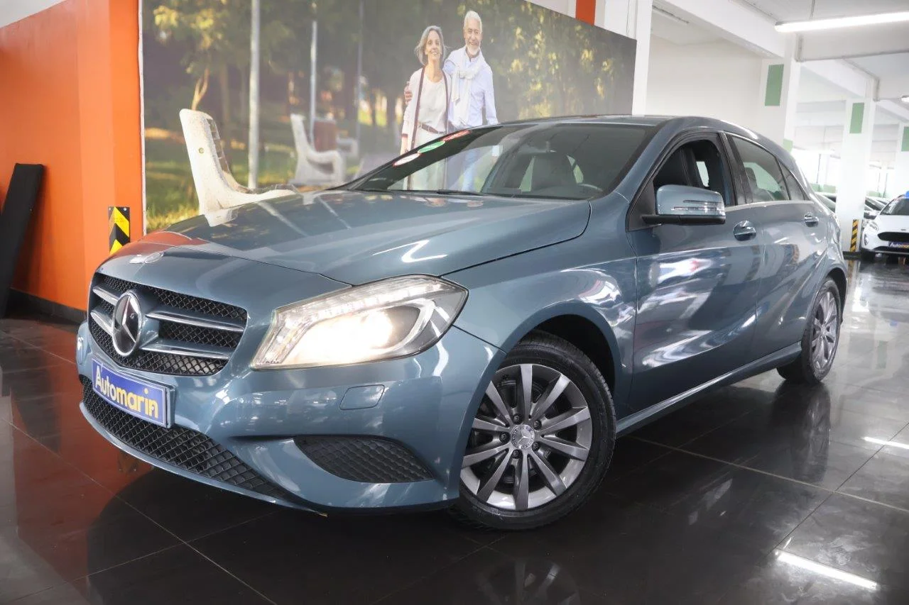 View 1 - Mercedes-Benz A 180 - 2015