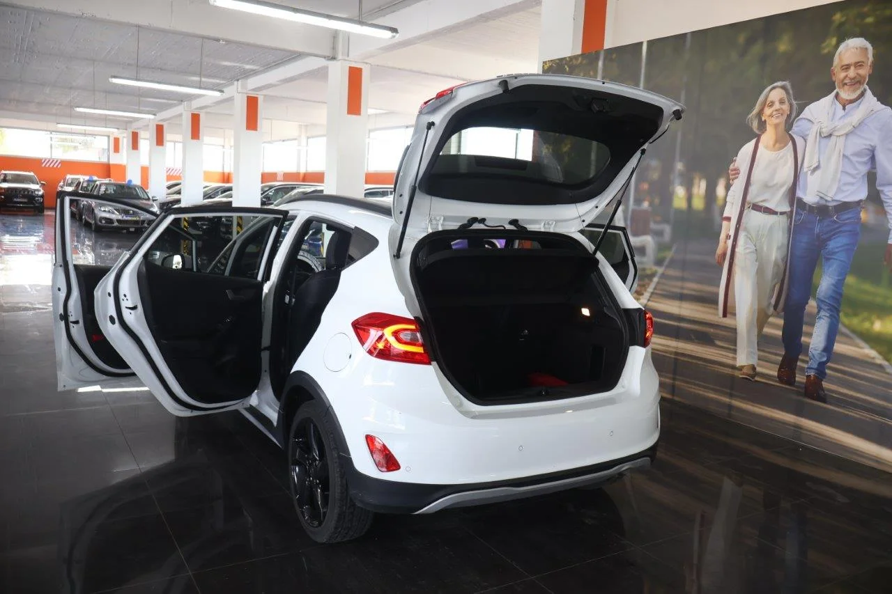 Ford Fiesta - View model 9