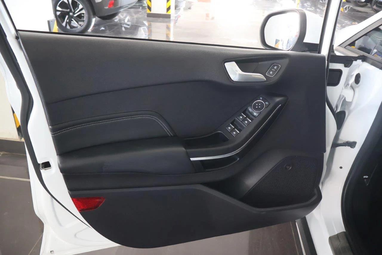Ford Fiesta - View model 24