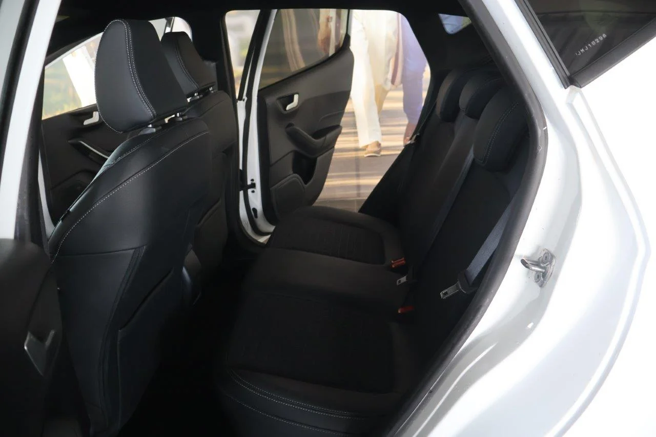 Ford Fiesta - View model 28
