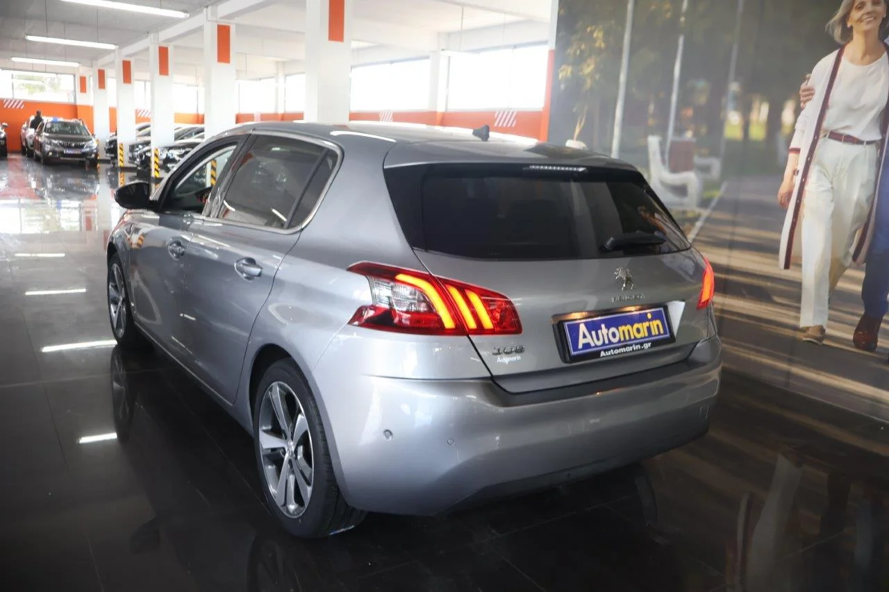 Peugeot 308 - View model 6