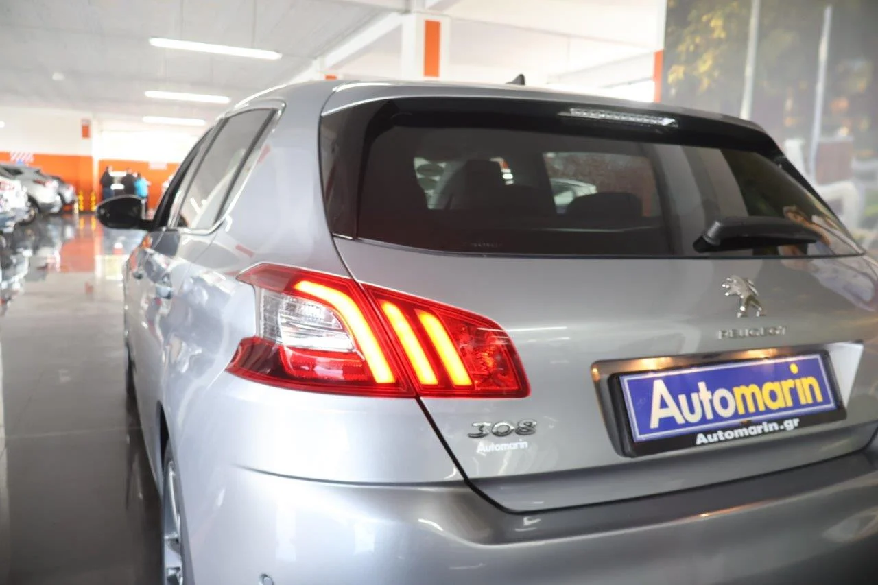 Peugeot 308 - View model 11