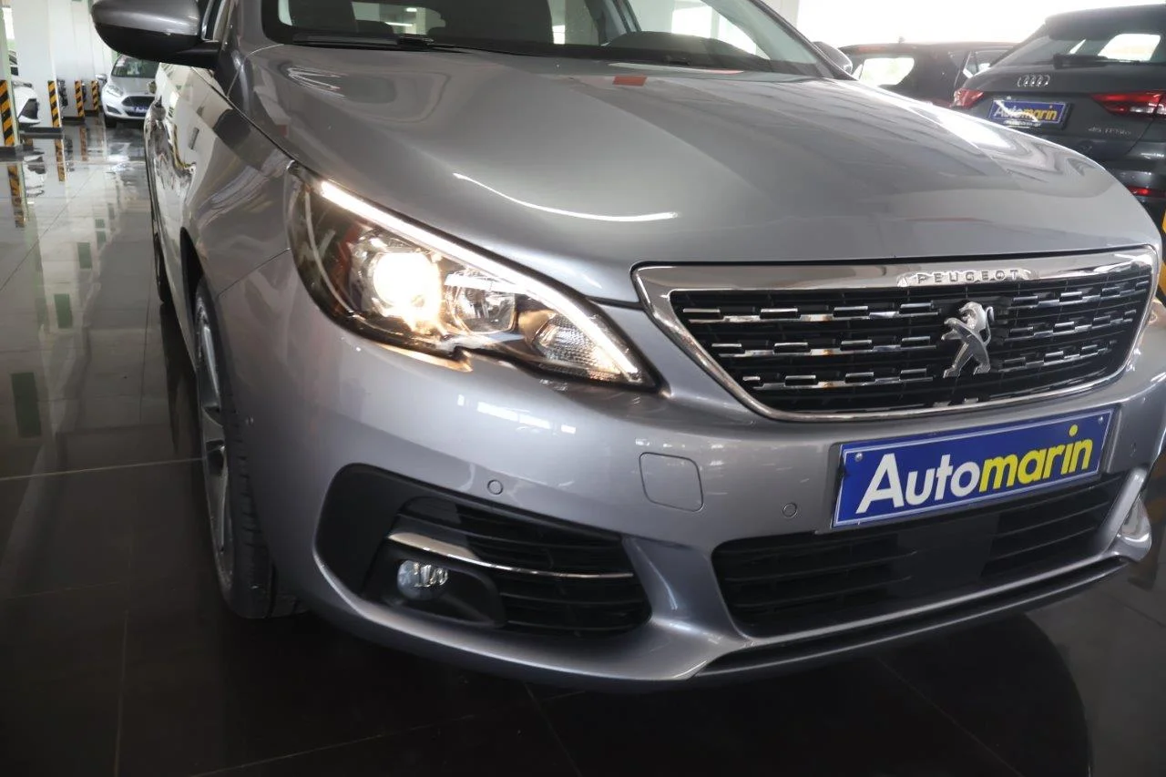 Peugeot 308 - View model 16