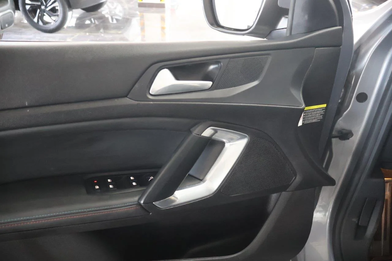 Peugeot 308 - View model 26