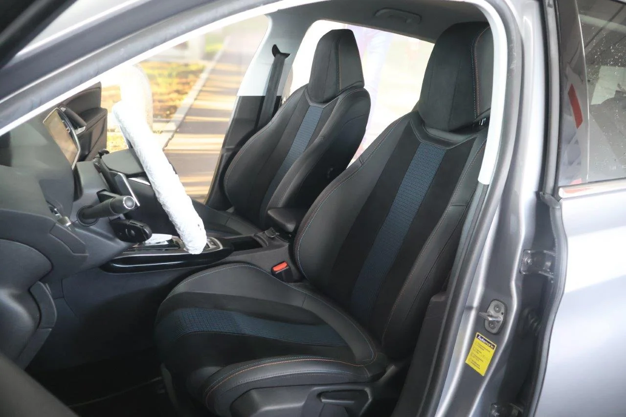 Peugeot 308 - View model 27