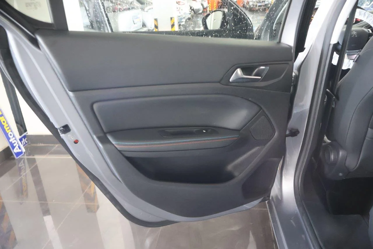 Peugeot 308 - View model 29