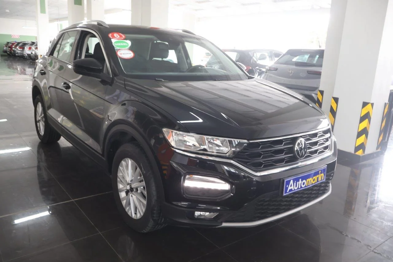 View 4 - Volkswagen T-Roc - 2021