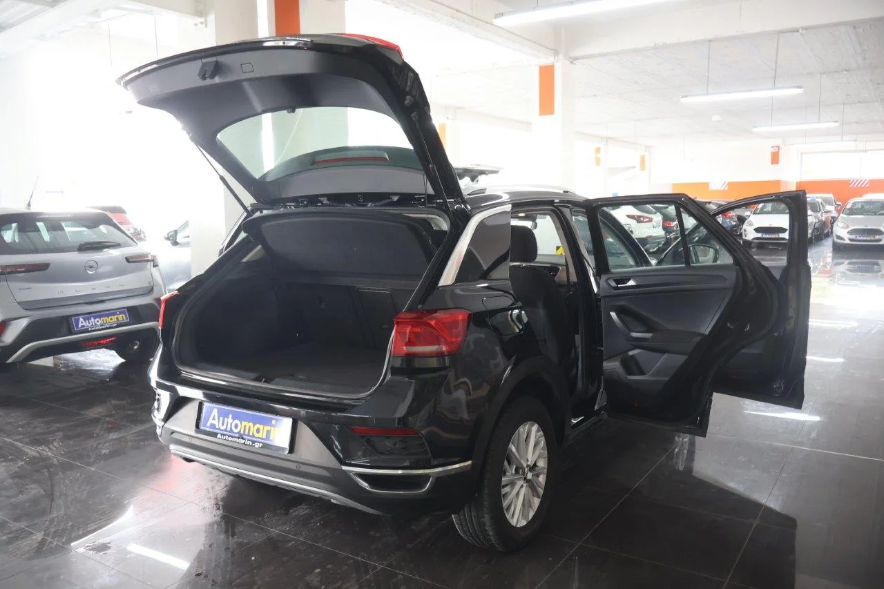 Volkswagen T-Roc - View model 7
