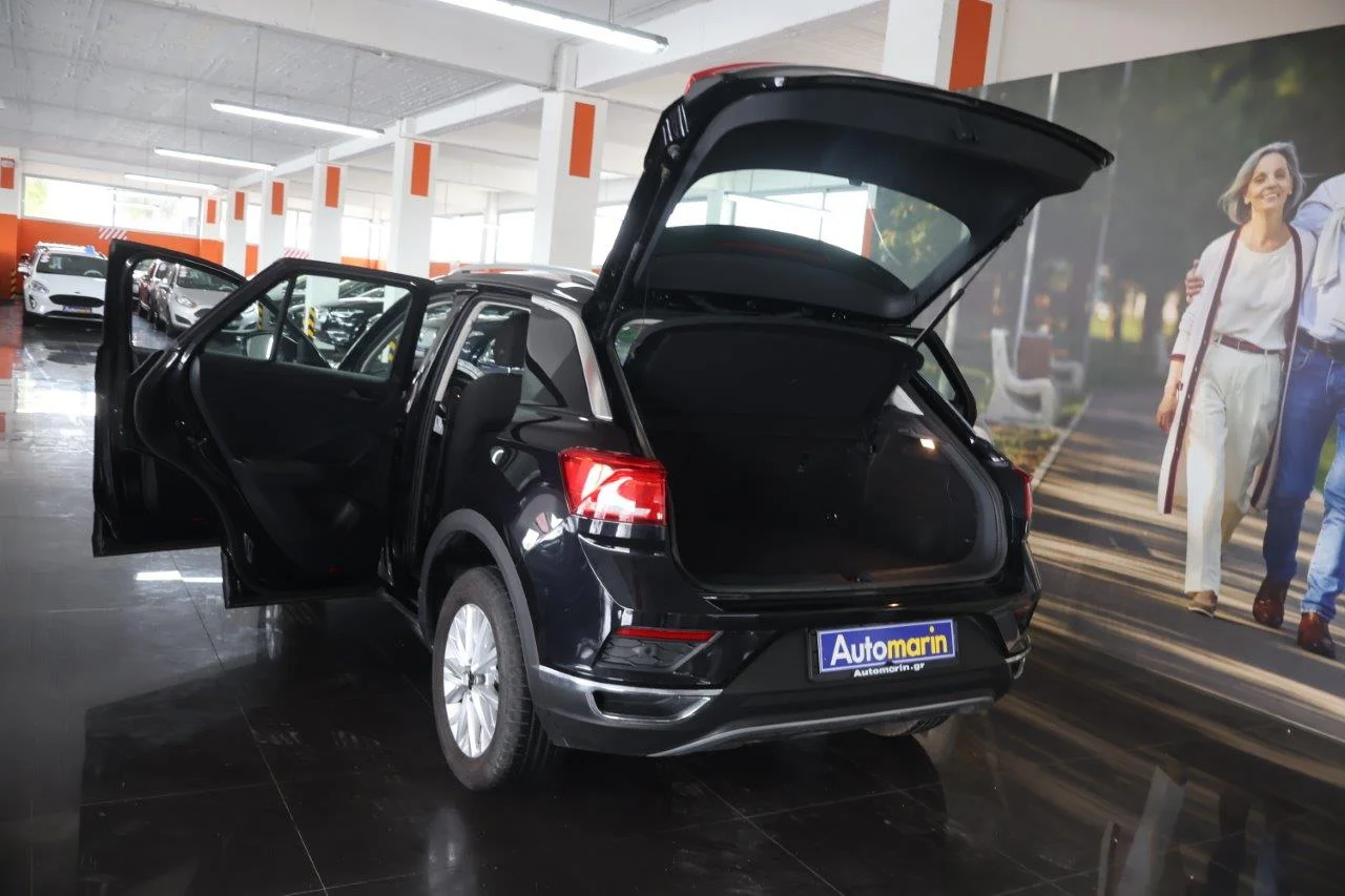 Volkswagen T-Roc - View model 9