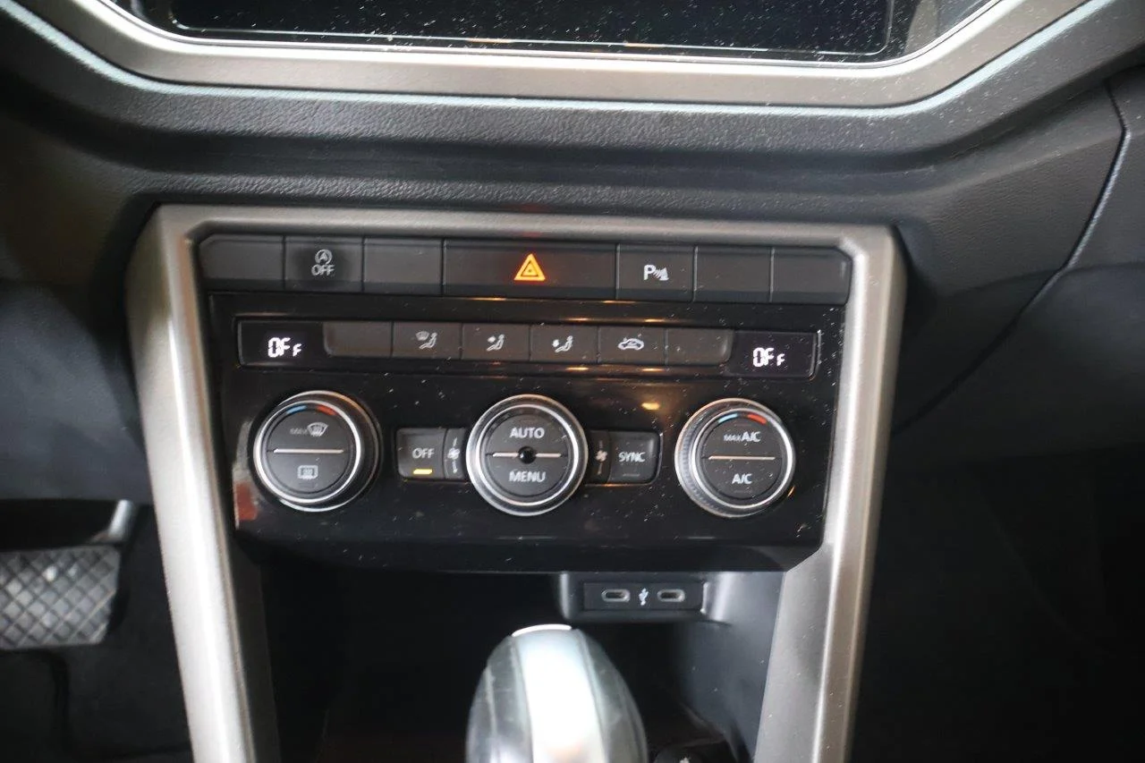 Volkswagen T-Roc - View model 16