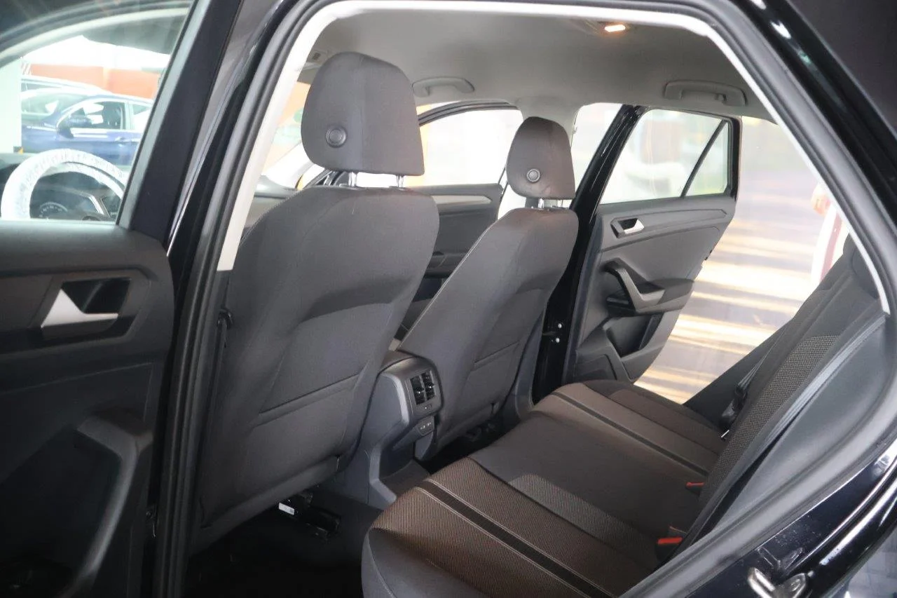 Volkswagen T-Roc - View model 21