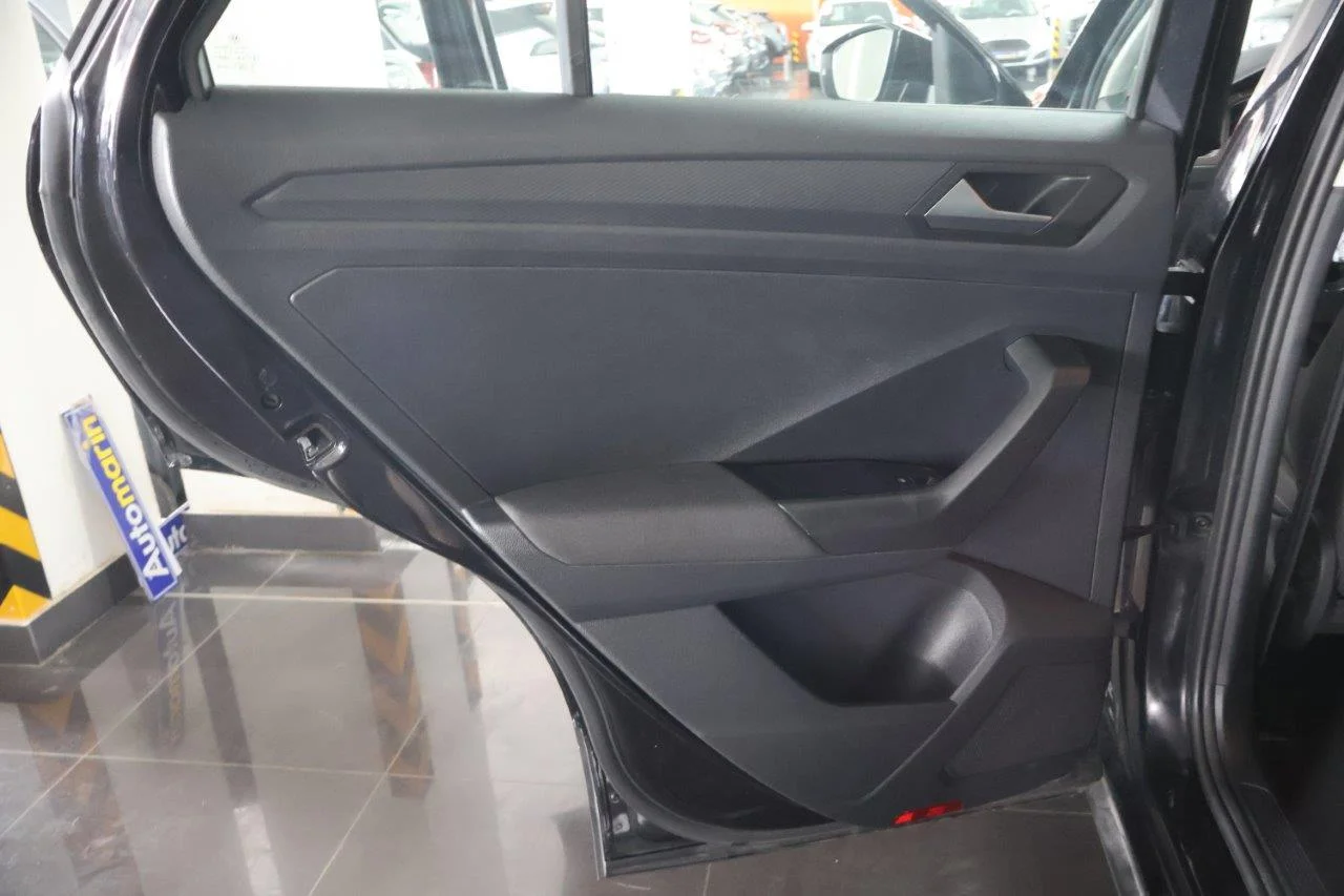 Volkswagen T-Roc - View model 22