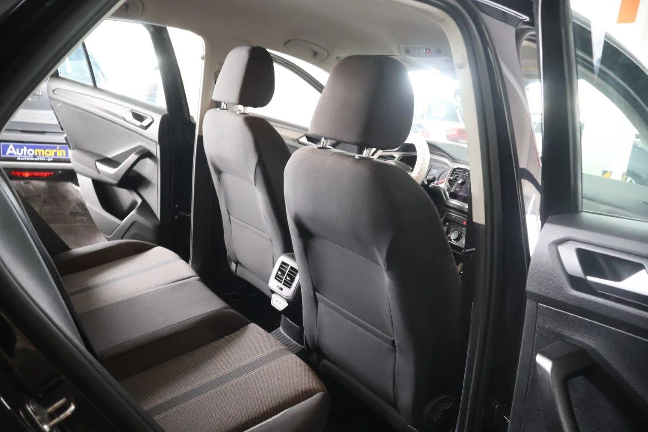 Volkswagen T-Roc - View model 24