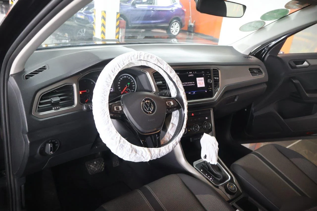 Volkswagen T-Roc - View model 30