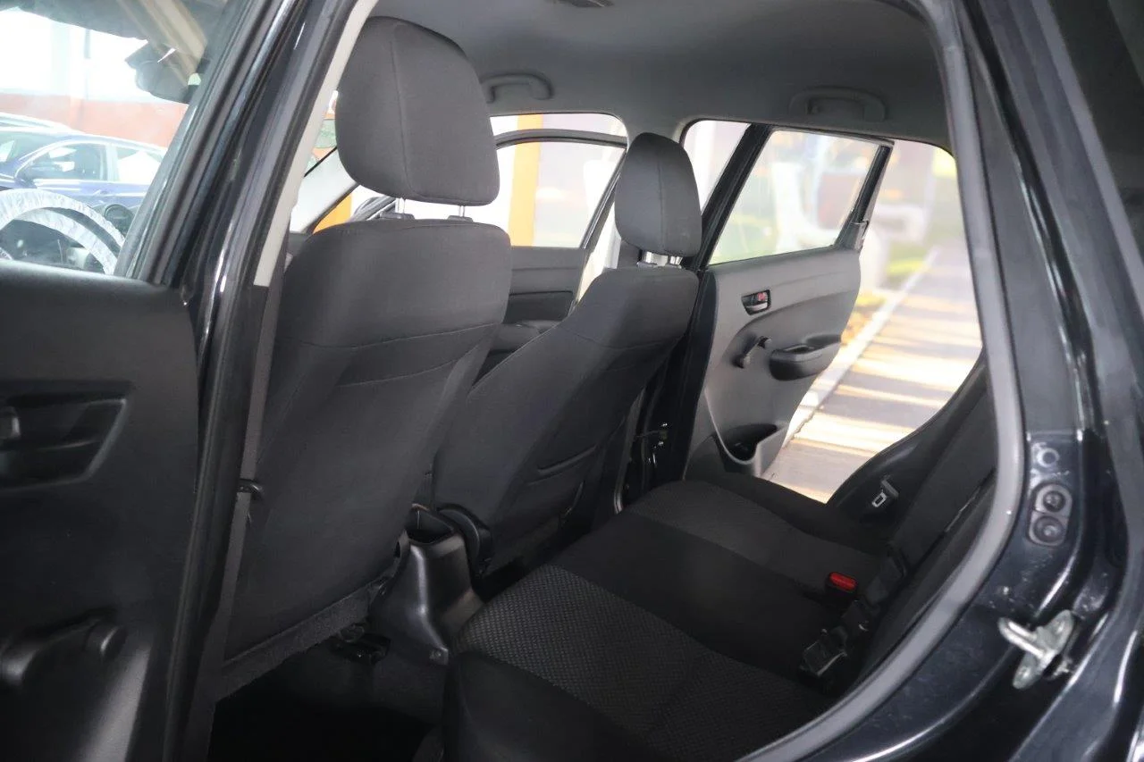 Suzuki Vitara - View model 27