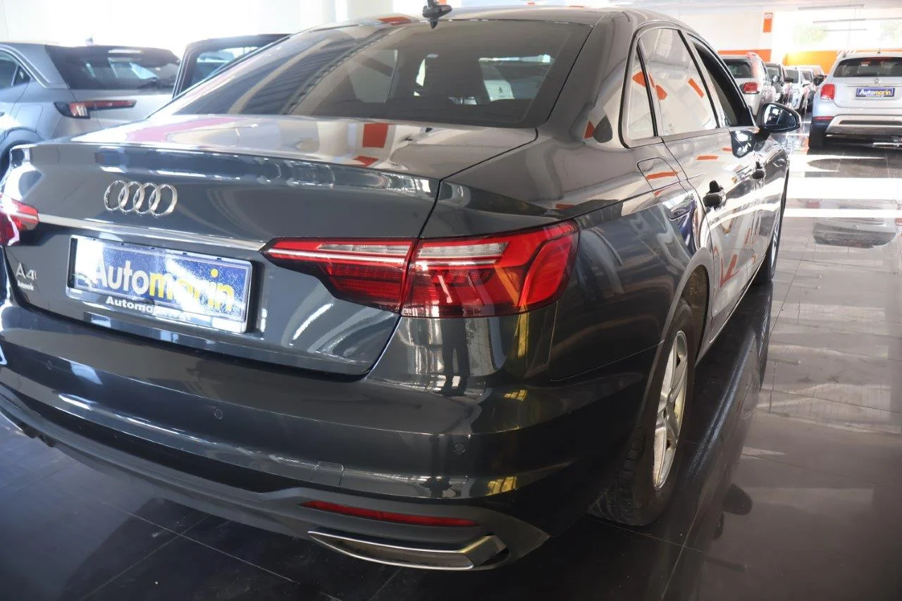 Audi A4 - View model 10