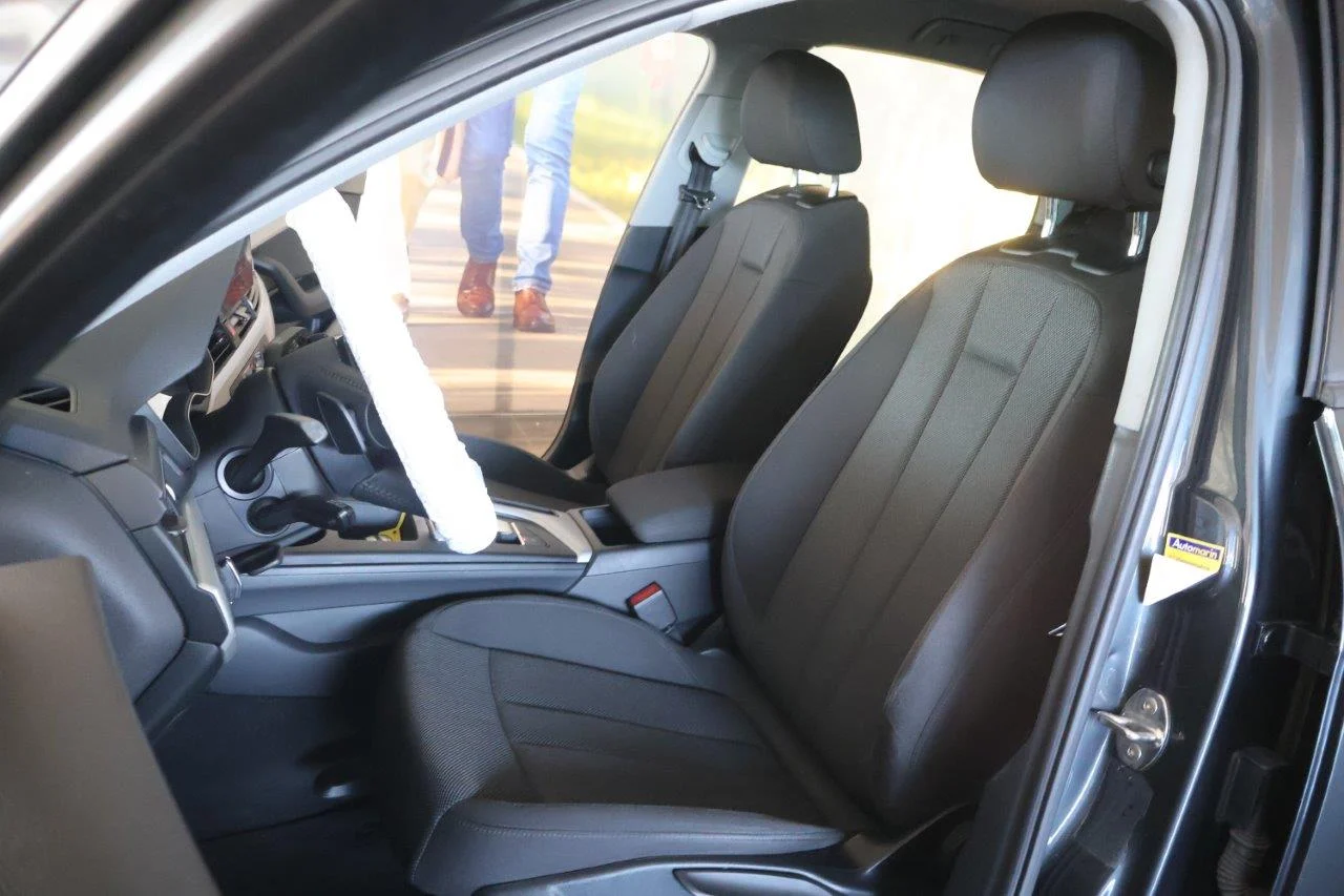 Audi A4 - View model 25