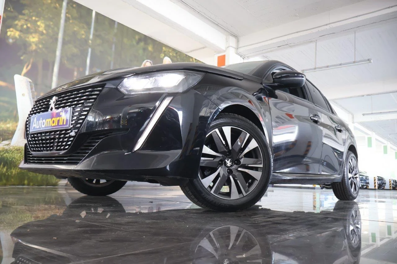 View 2 - Peugeot 208 - 2021