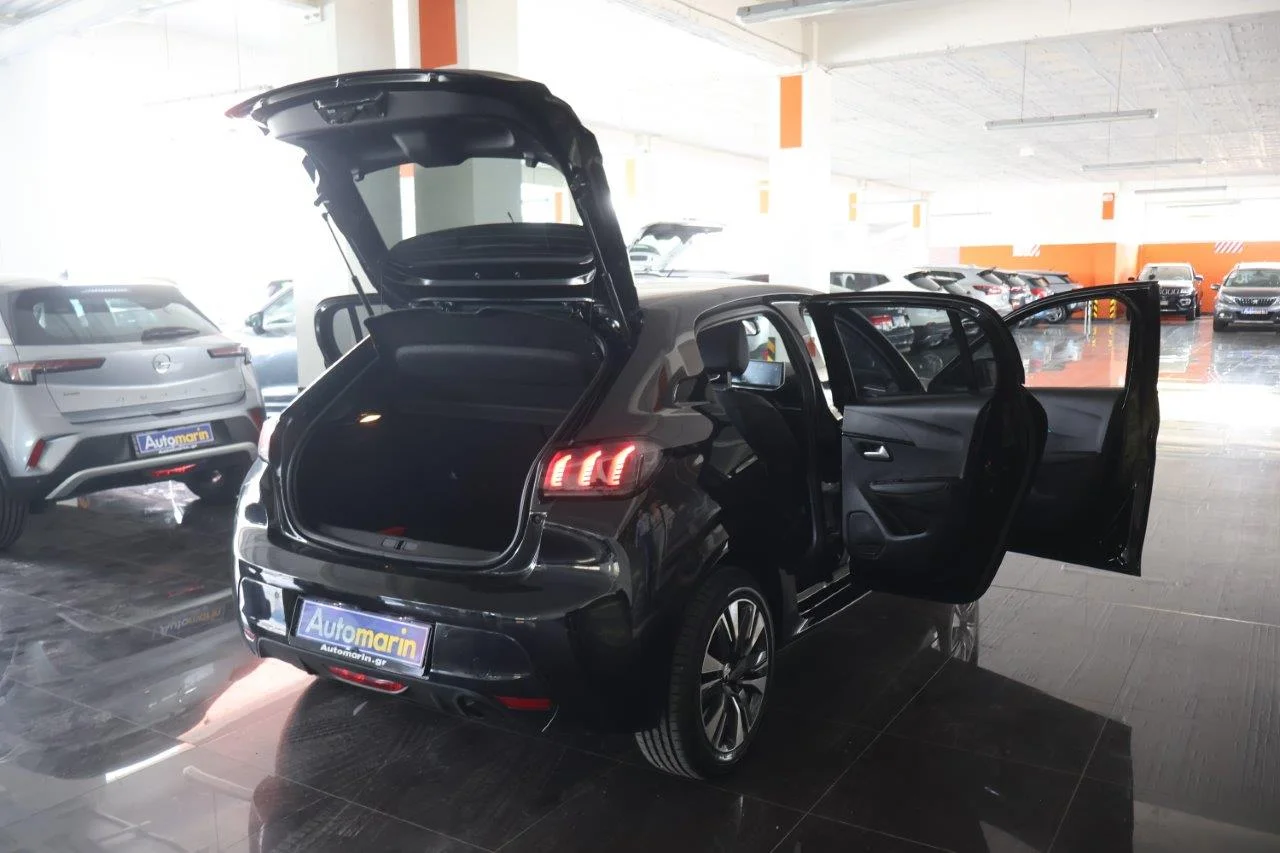 Peugeot 208 - View model 7
