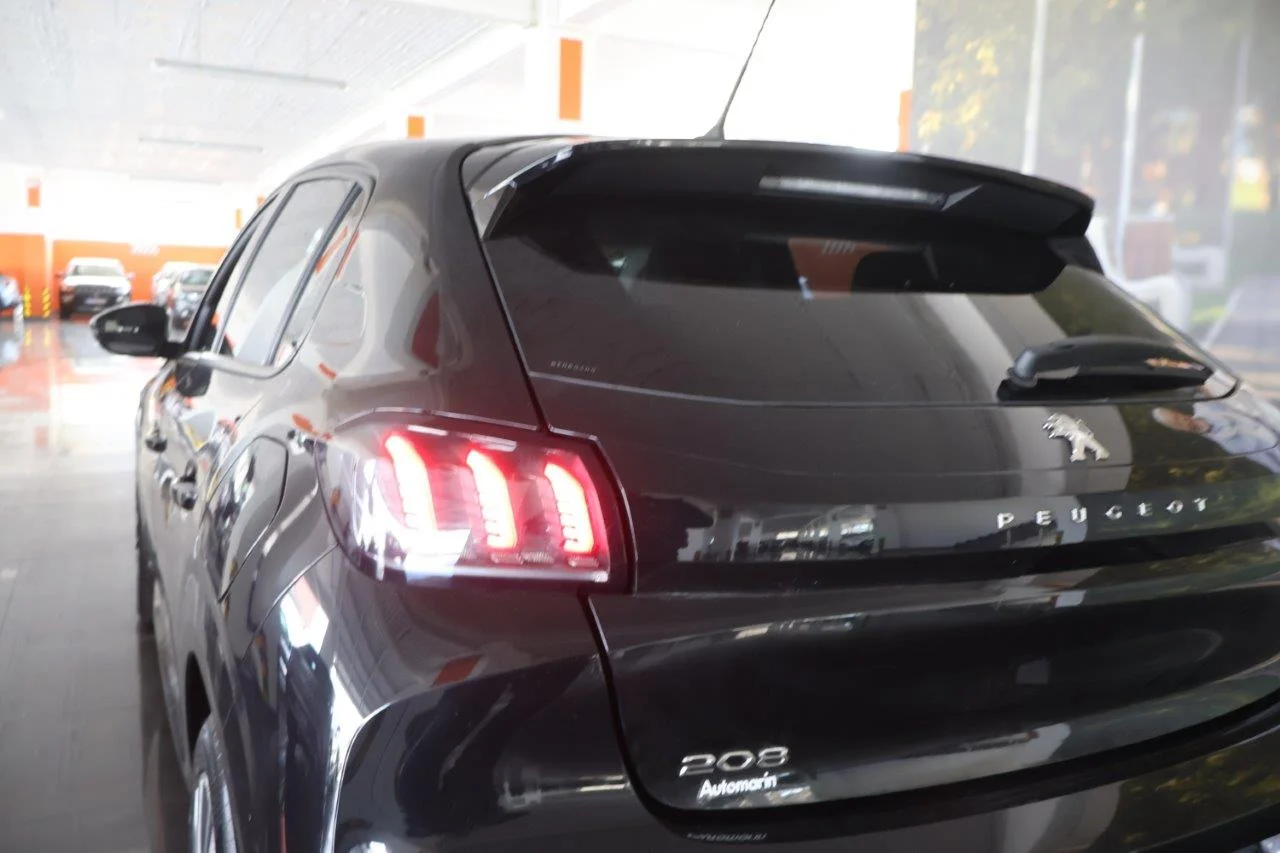 Peugeot 208 - View model 11
