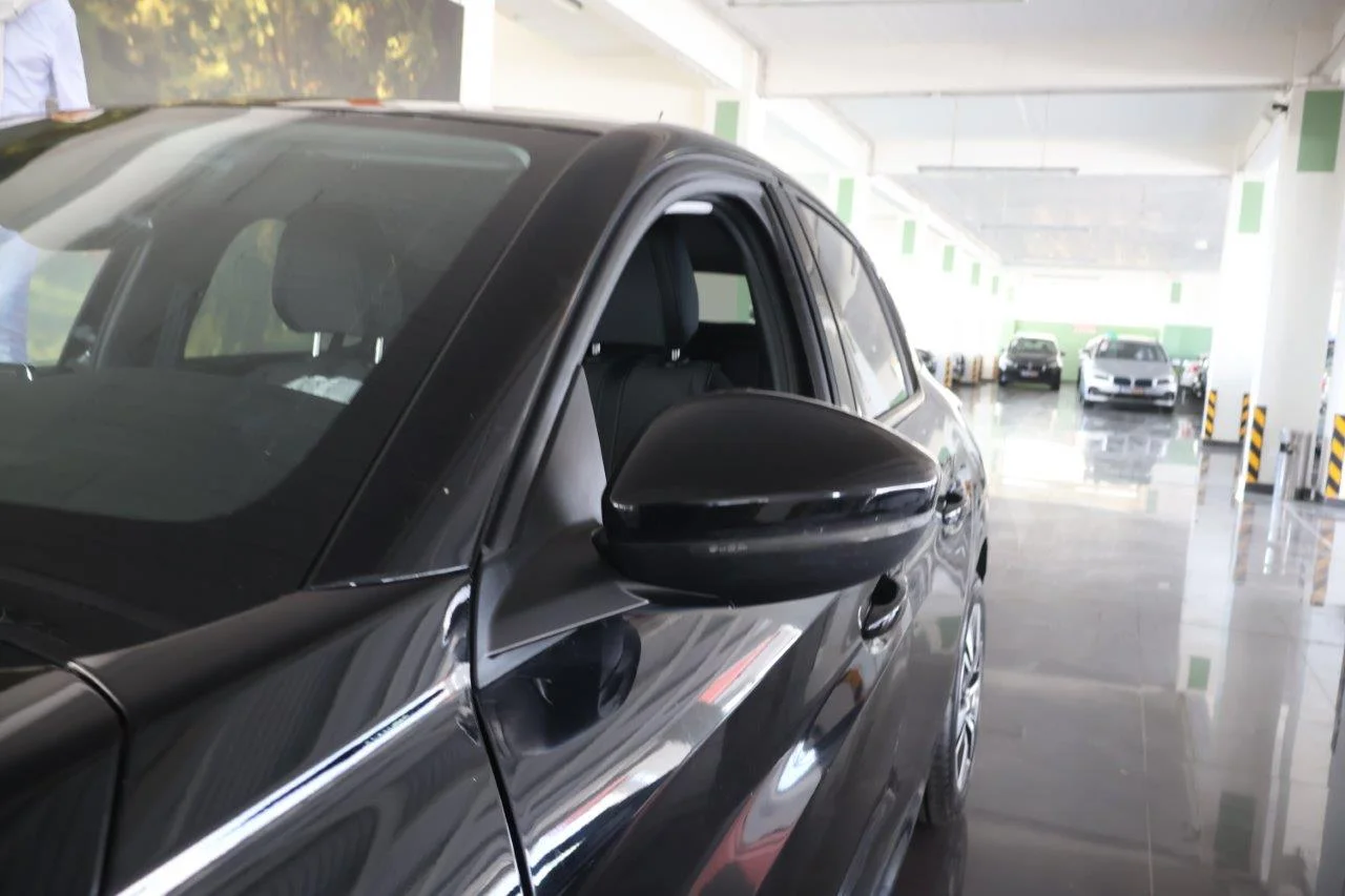 Peugeot 208 - View model 13
