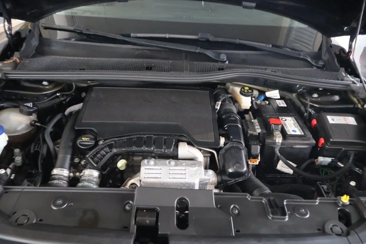 Peugeot 208 - View model 36