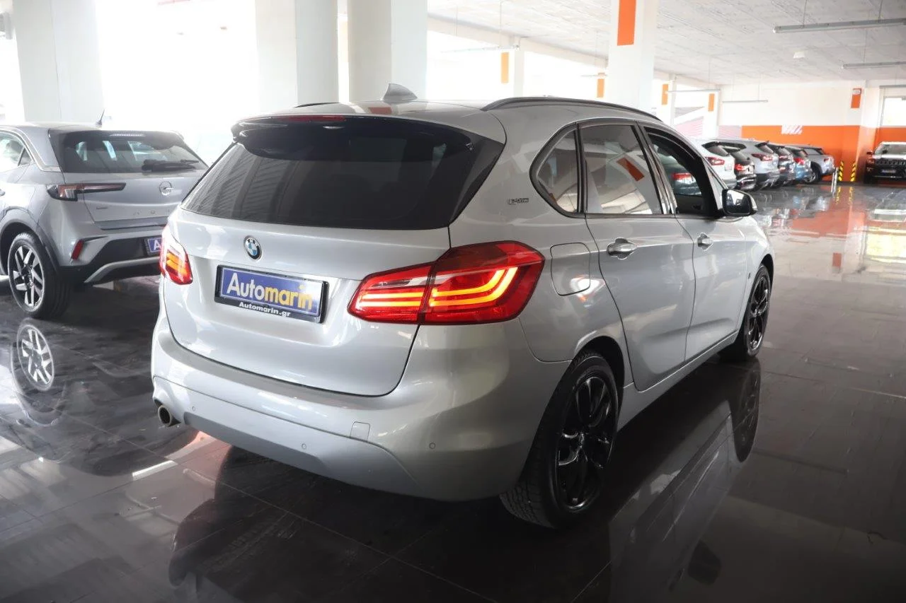 View 5 - Bmw 225 - 2019