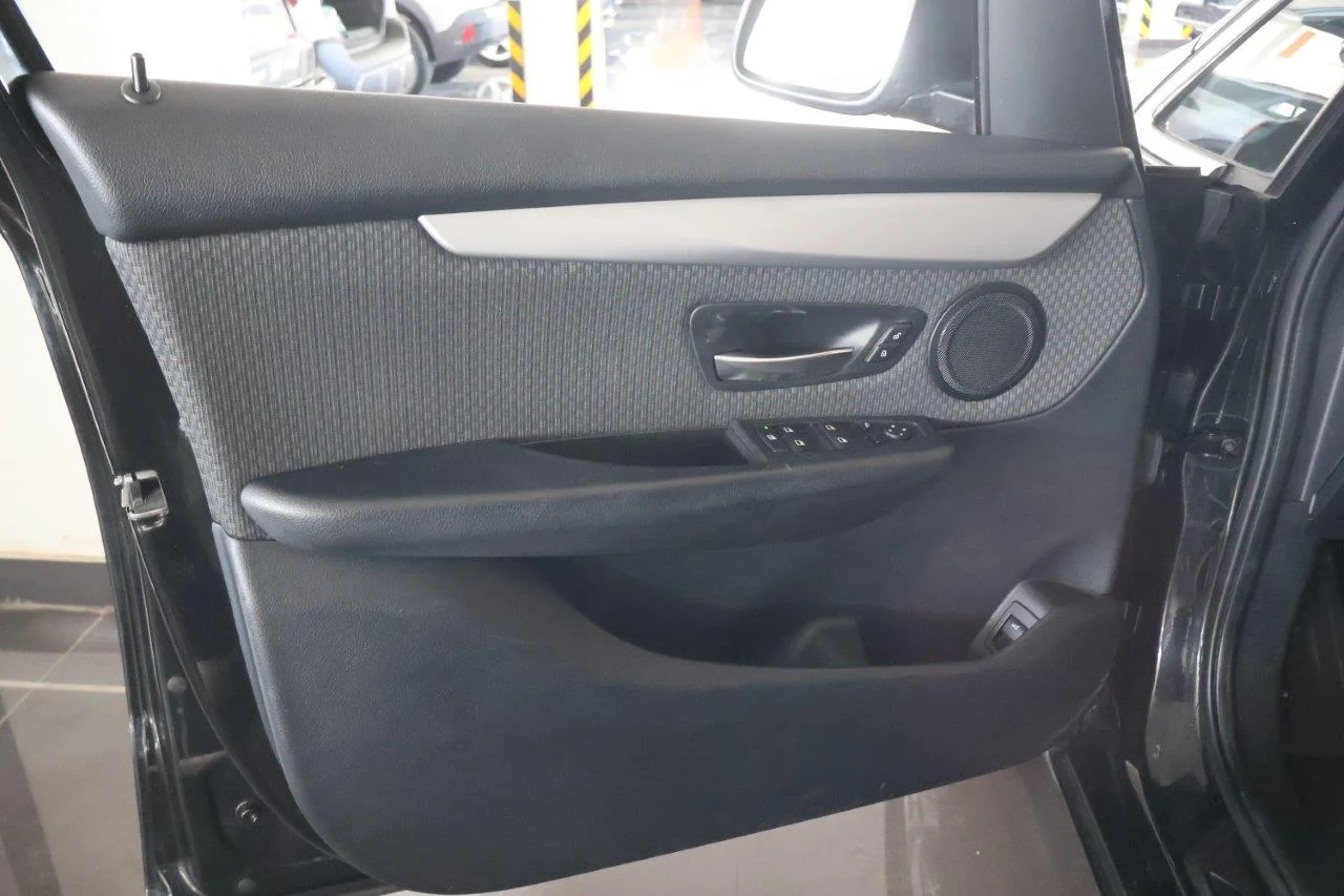 Bmw 216 - View model 24