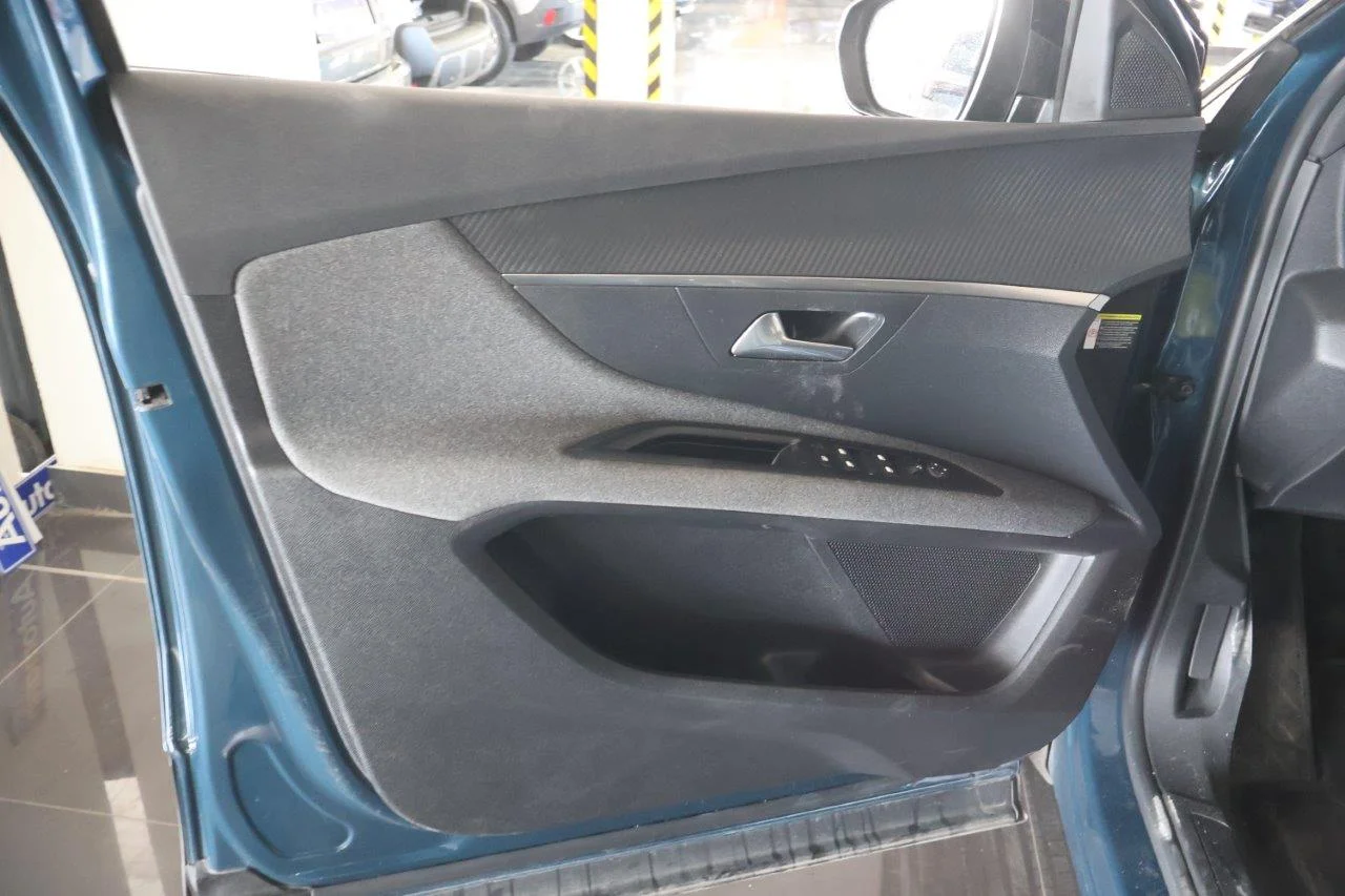 Peugeot 3008 - View model 24