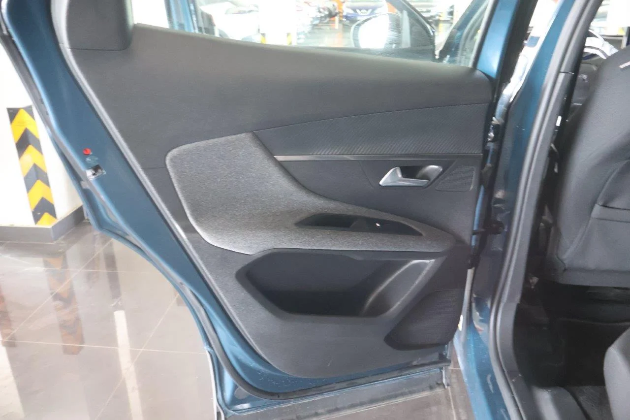 Peugeot 3008 - View model 29