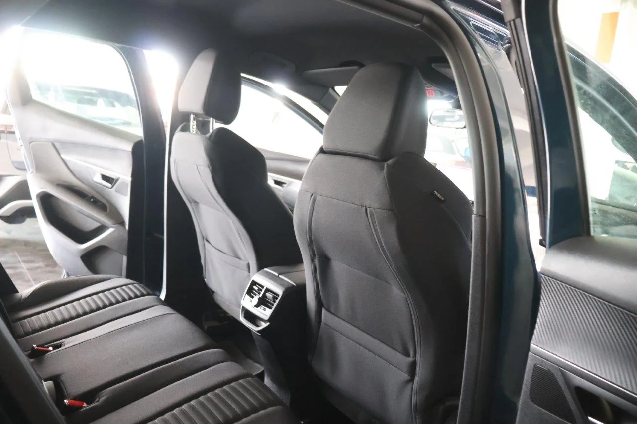Peugeot 3008 - View model 30