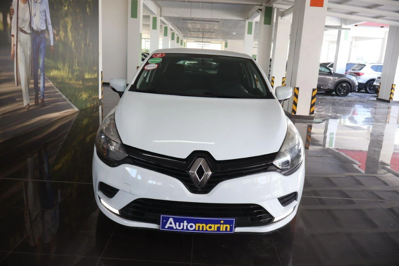 View 3 - Renault Clio - 2017