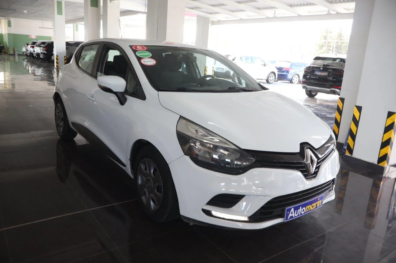 View 4 - Renault Clio - 2017