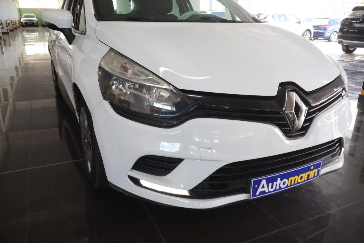 Renault Clio - View model 17