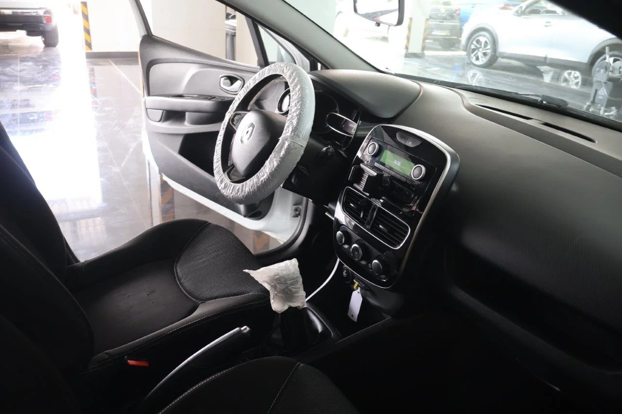Renault Clio - View model 31