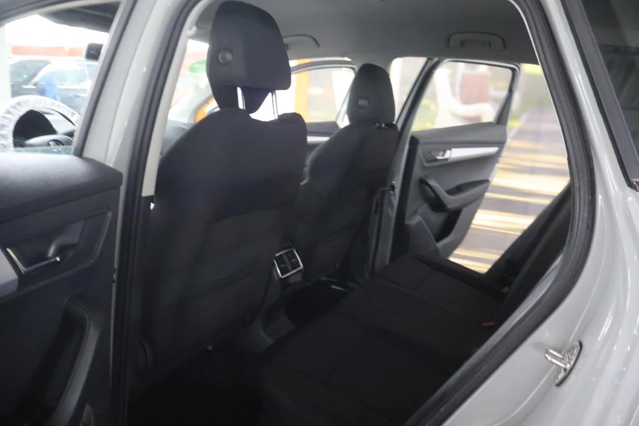 Skoda Karoq - View model 26